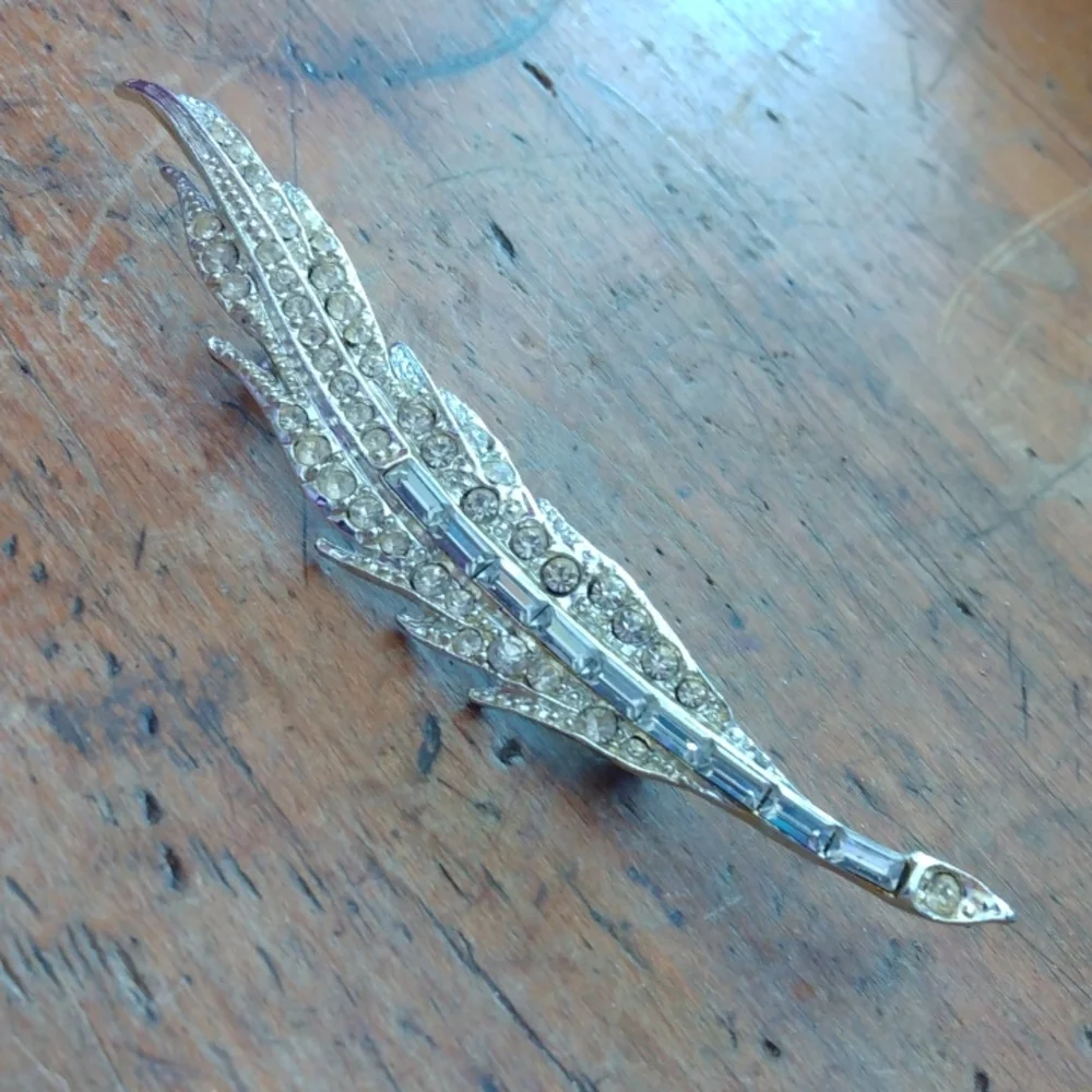 Vintage rhinestone leaf pin